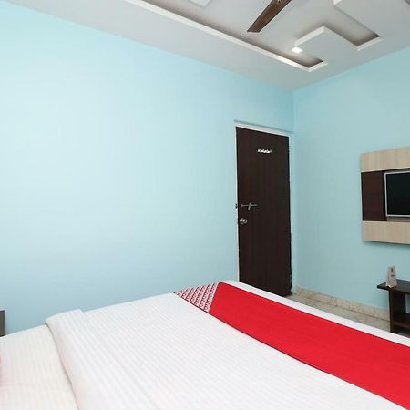 Oyo 27750 Bhagwati Residency Hotel Mirzapur Bagian luar foto