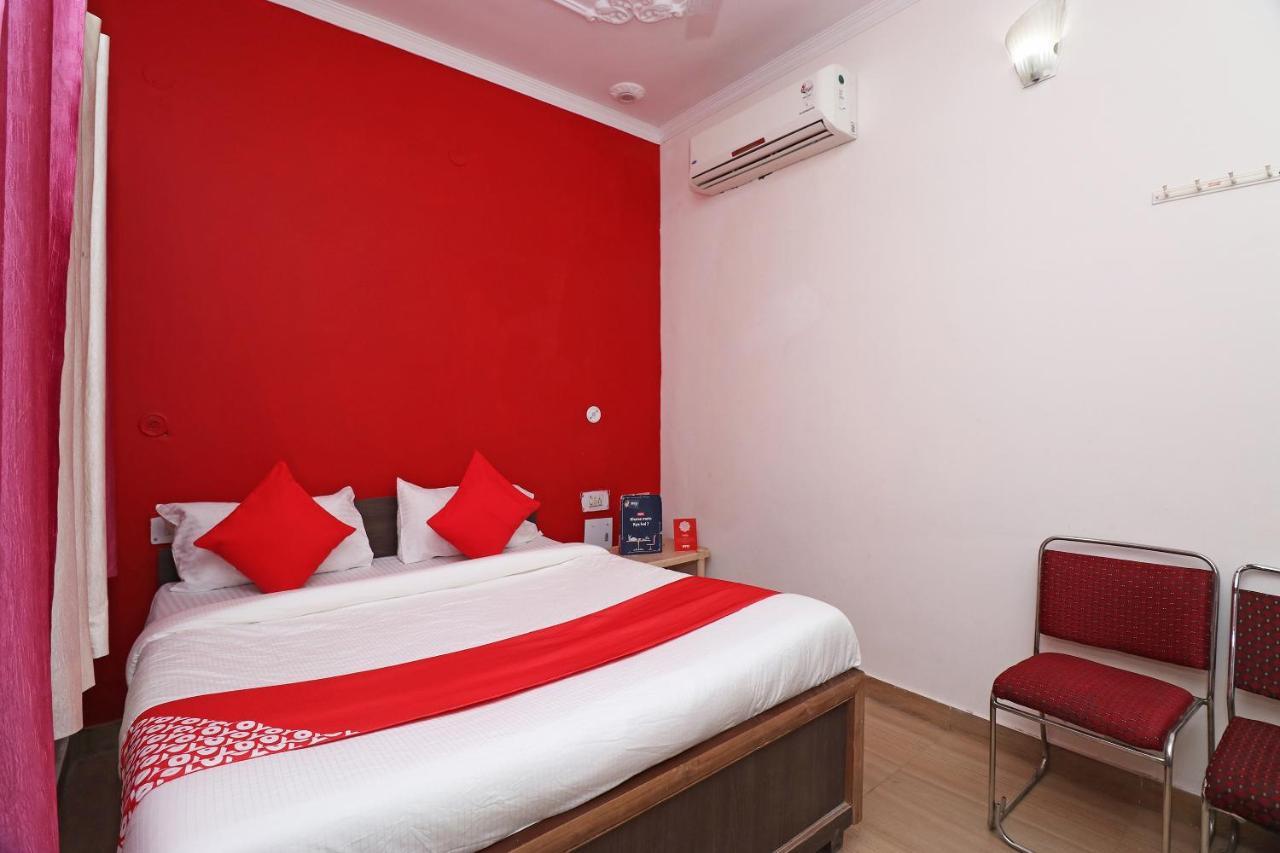 Oyo 27750 Bhagwati Residency Hotel Mirzapur Bagian luar foto