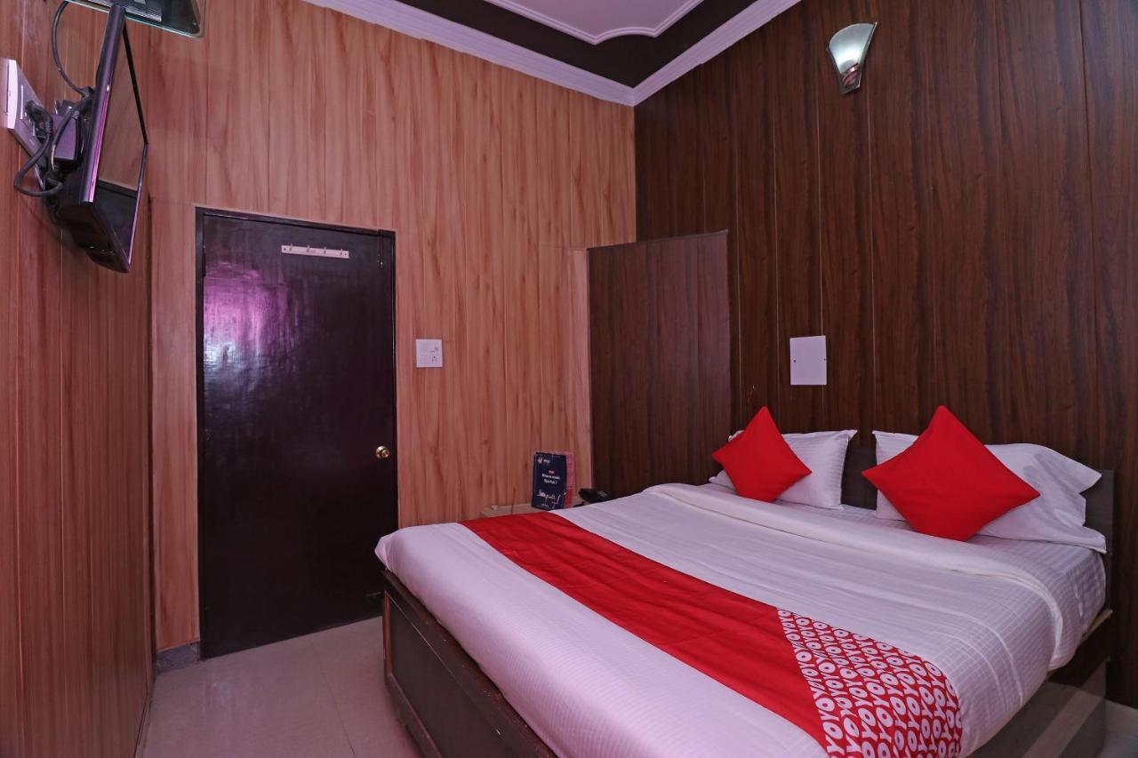 Oyo 27750 Bhagwati Residency Hotel Mirzapur Bagian luar foto