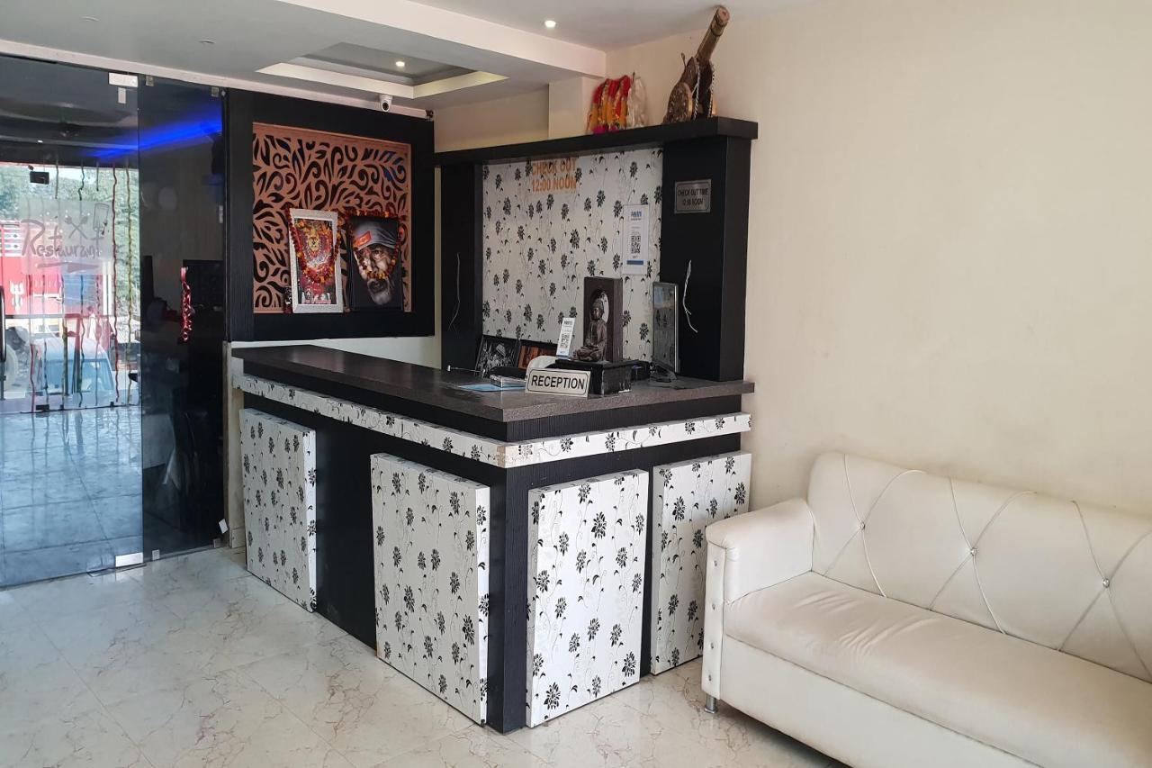 Oyo 27750 Bhagwati Residency Hotel Mirzapur Bagian luar foto
