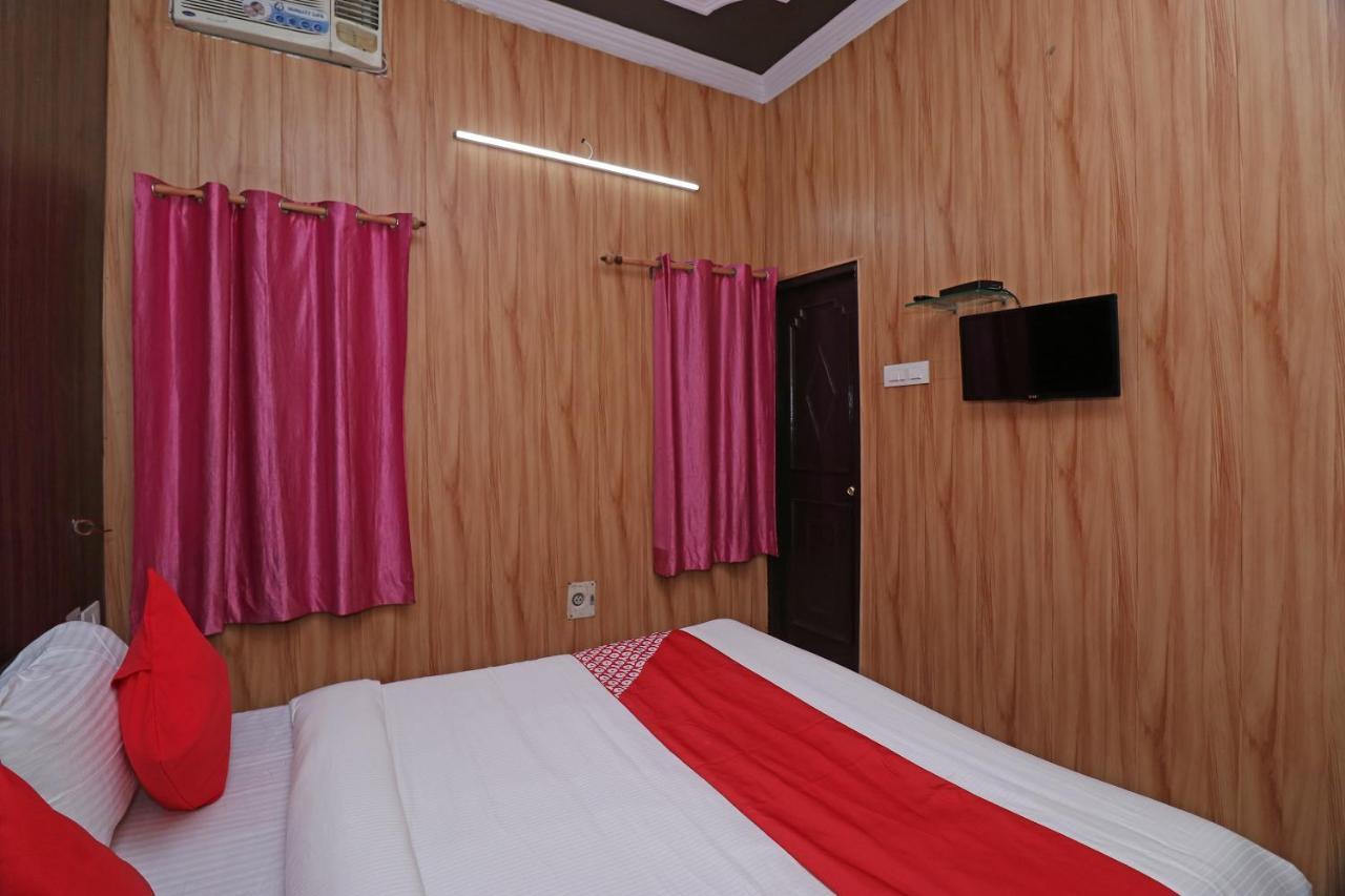 Oyo 27750 Bhagwati Residency Hotel Mirzapur Bagian luar foto