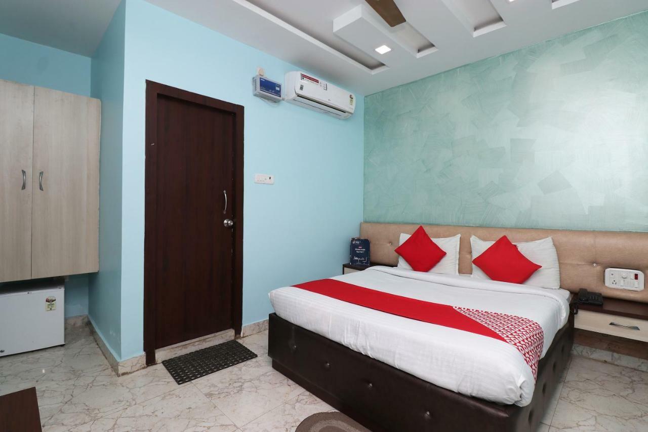 Oyo 27750 Bhagwati Residency Hotel Mirzapur Bagian luar foto
