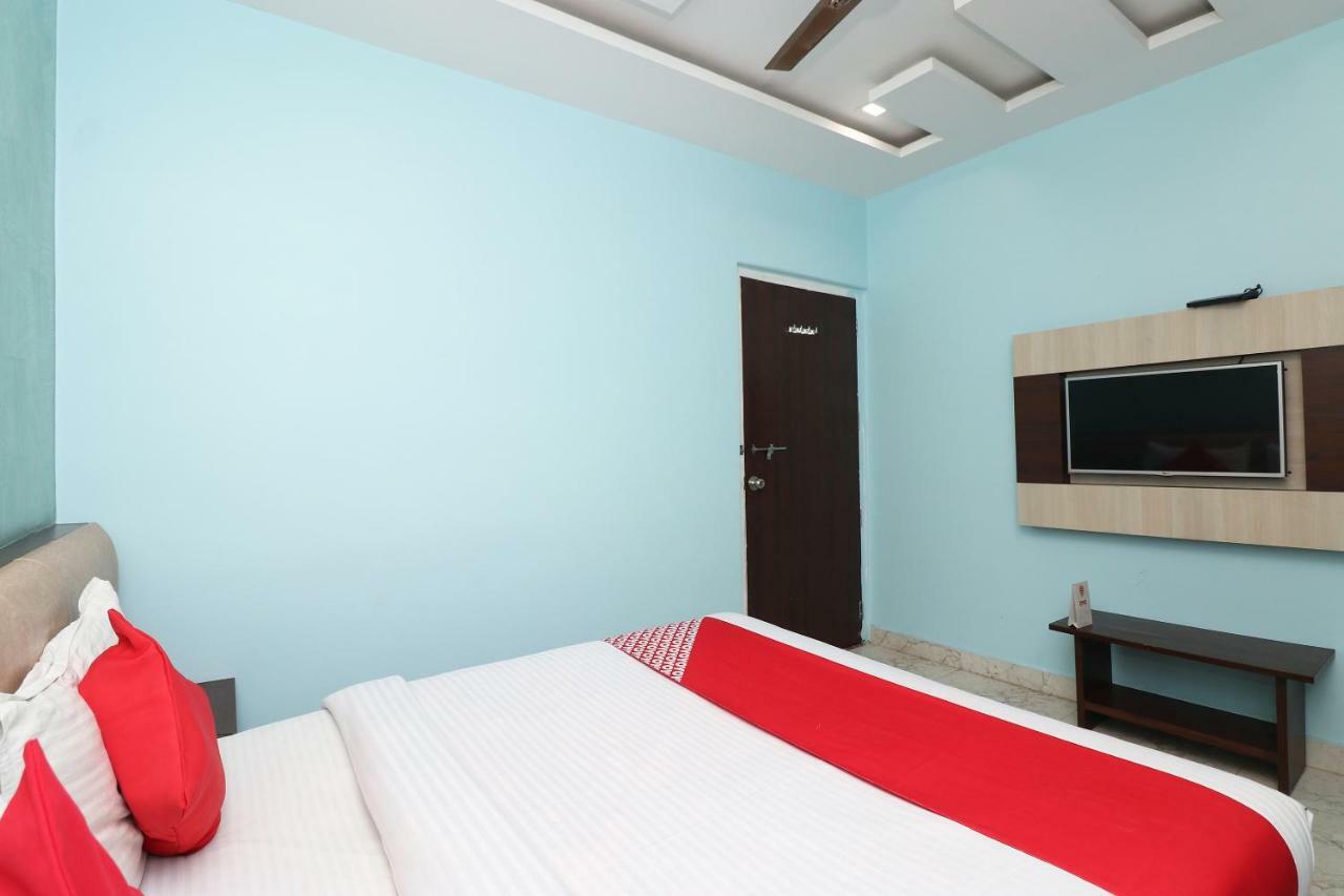 Oyo 27750 Bhagwati Residency Hotel Mirzapur Bagian luar foto
