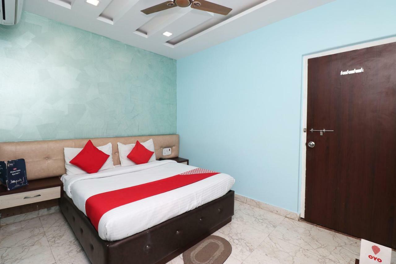 Oyo 27750 Bhagwati Residency Hotel Mirzapur Bagian luar foto